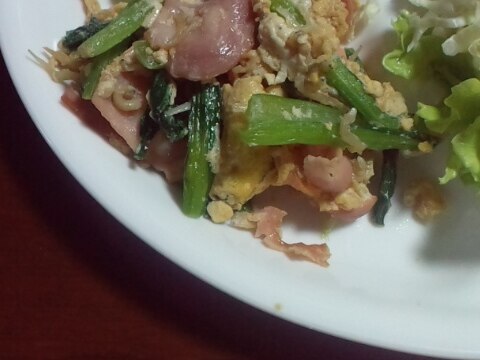 小松菜とベーコンの卵炒め